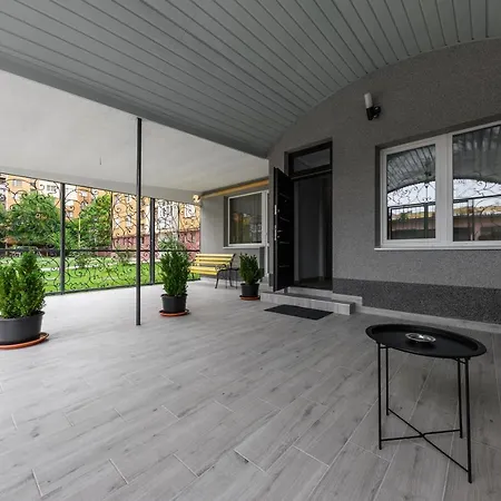 Нові Затишні Smart-Квартири Lего Apartment Uzhhorod Exterior photo