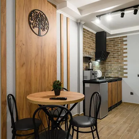 Нові Затишні Smart-Квартири Lего Apartment Uzhhorod Exterior photo