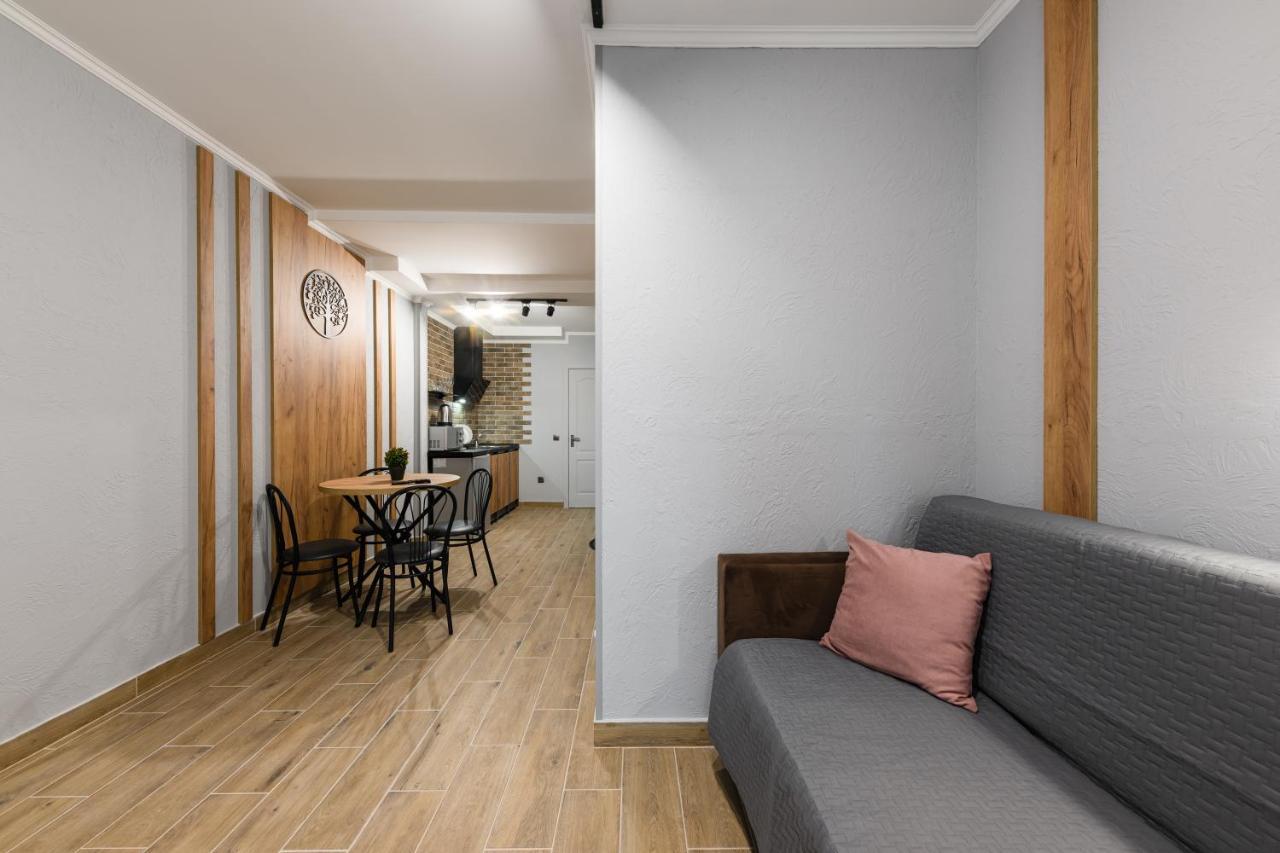 Apartment нові затишні Smart-квартири Lего Uzhhorod