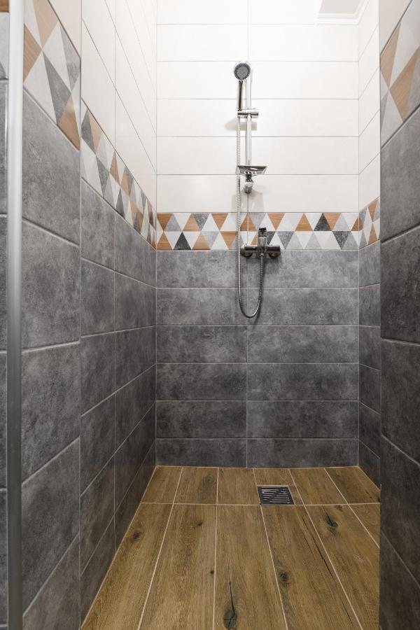 Apartment нові затишні Smart-квартири Lего Uzhhorod